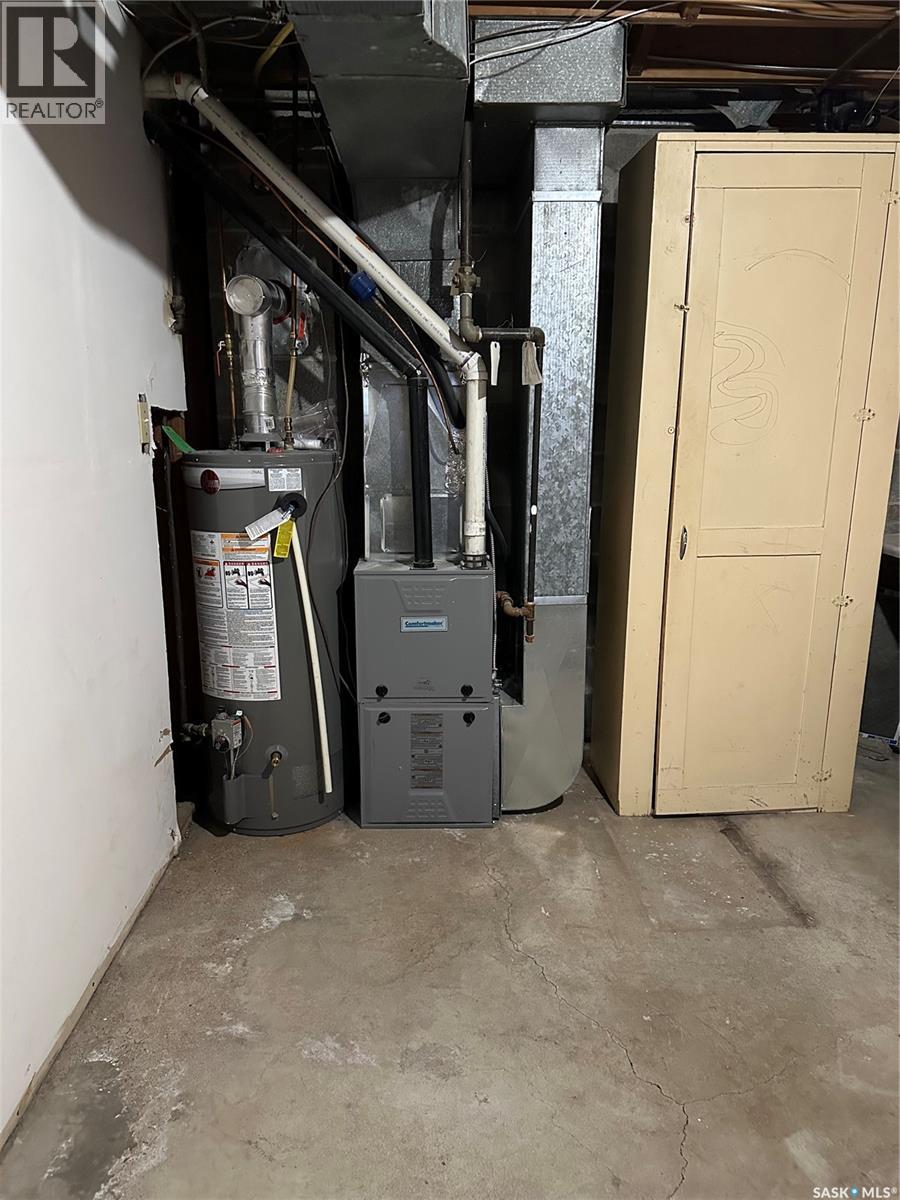 246 5th Avenue Nw, Swift Current, Saskatchewan  S9H 0W3 - Photo 14 - SK027500