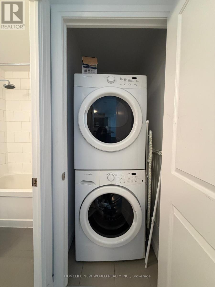 417 - 25 Fontenay Court, Toronto, Ontario  M9A 0C4 - Photo 9 - W12721300