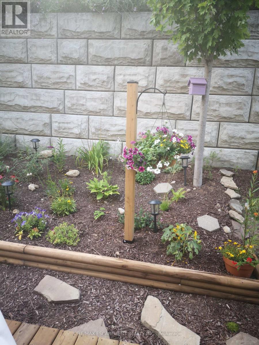 38 - 701 Homer Watson Boulevard, Kitchener, Ontario  N2C 0B5 - Photo 23 - X12736986