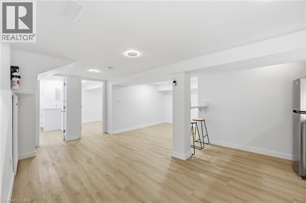 51 S Barnesdale Avenue S Unit# Lower, Hamilton, Ontario  L8M 2V3 - Photo 5 - 40801472