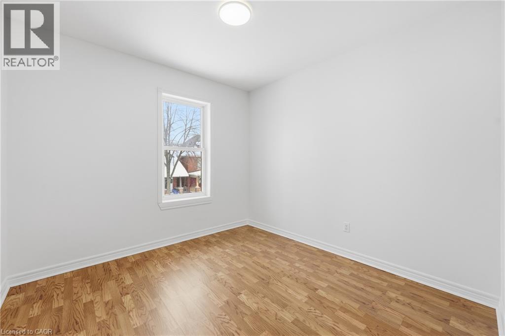 51 S Barnesdale Avenue S Unit# Upper, Hamilton, Ontario  L8M 2V3 - Photo 14 - 40801180