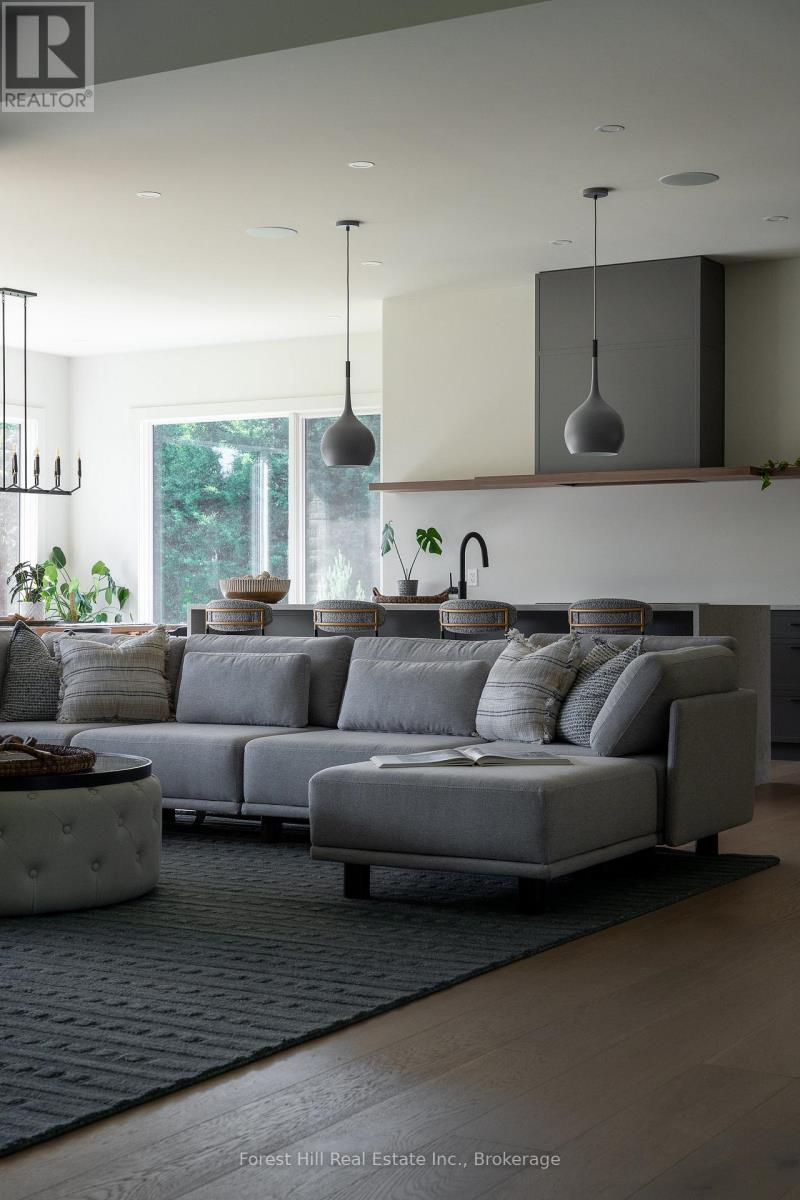 147 Blue Jay Crescent, Grey Highlands, Ontario  N0C 1E0 - Photo 24 - X12737192