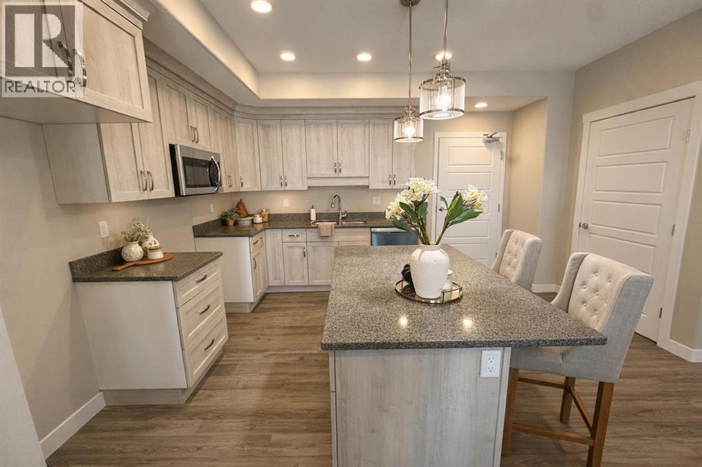 406, 499 Meadowlake Court E, Brooks, Alberta  T1R 0Y7 - Photo 2 - A1196358