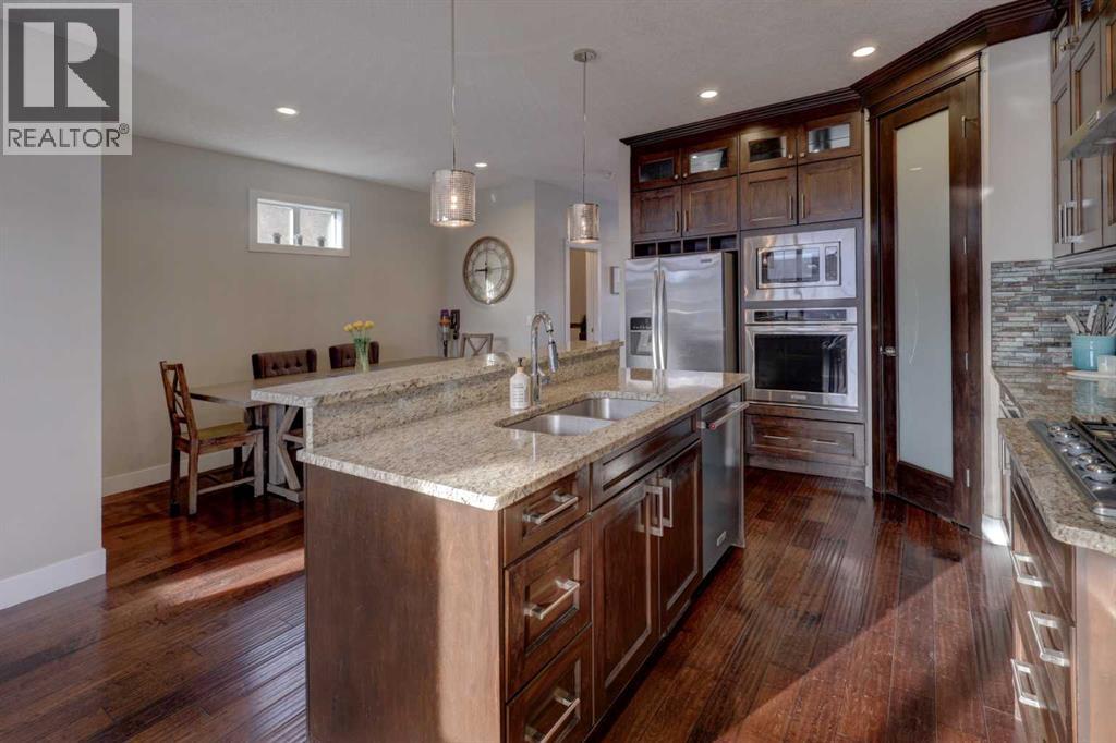 1721 20 Avenue Nw, Calgary, Alberta  T2M 1H2 - Photo 4 - A2280234