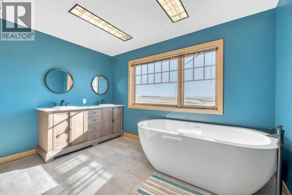 253019 Range Road 241, Rural Wheatland County, Alberta  T1P 0K9 - Photo 25 - A2280250