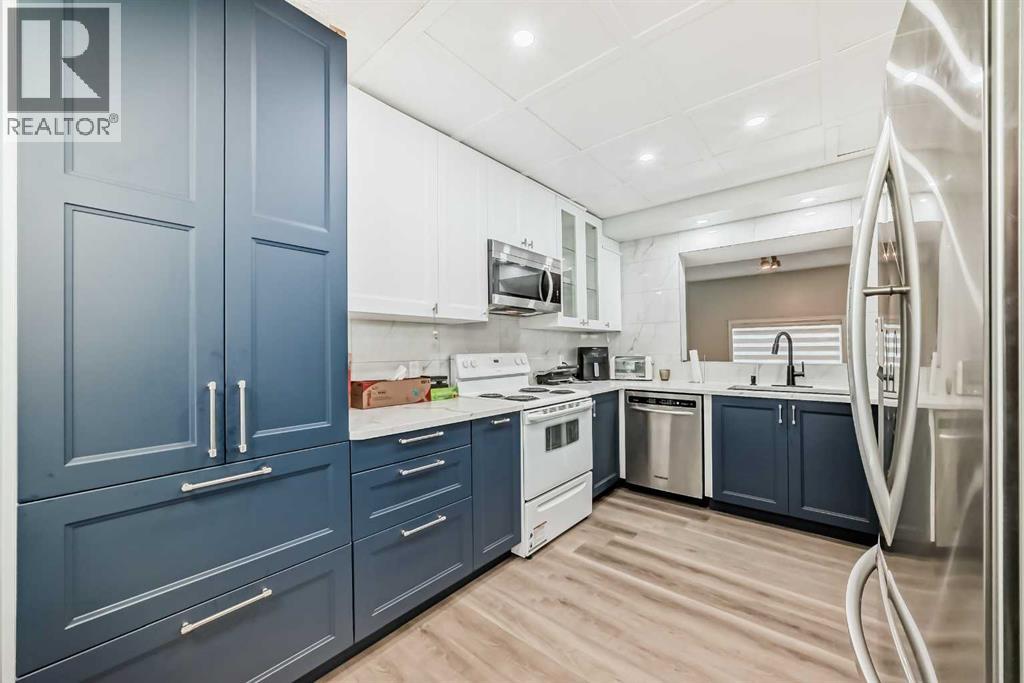 2, 7 Westland Road, Okotoks, Alberta