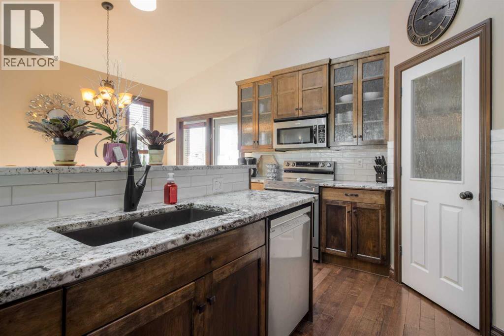 380 Grizzly Crescent N, Lethbridge, Alberta  T1H 4E6 - Photo 13 - A2281077