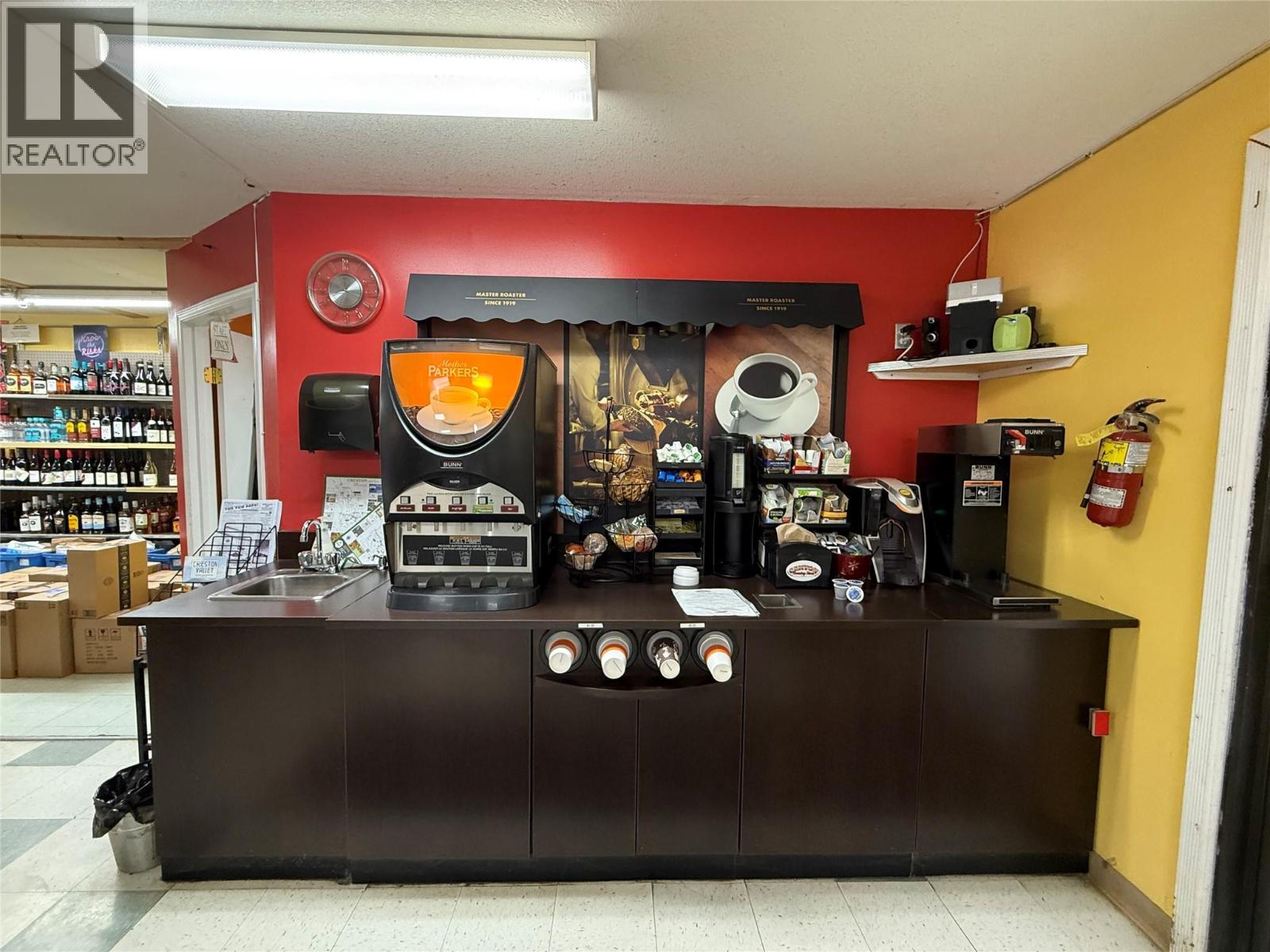 4493 Canyon-Lister Road, Canyon, British Columbia  V0B 1C0 - Photo 11 - 10374199