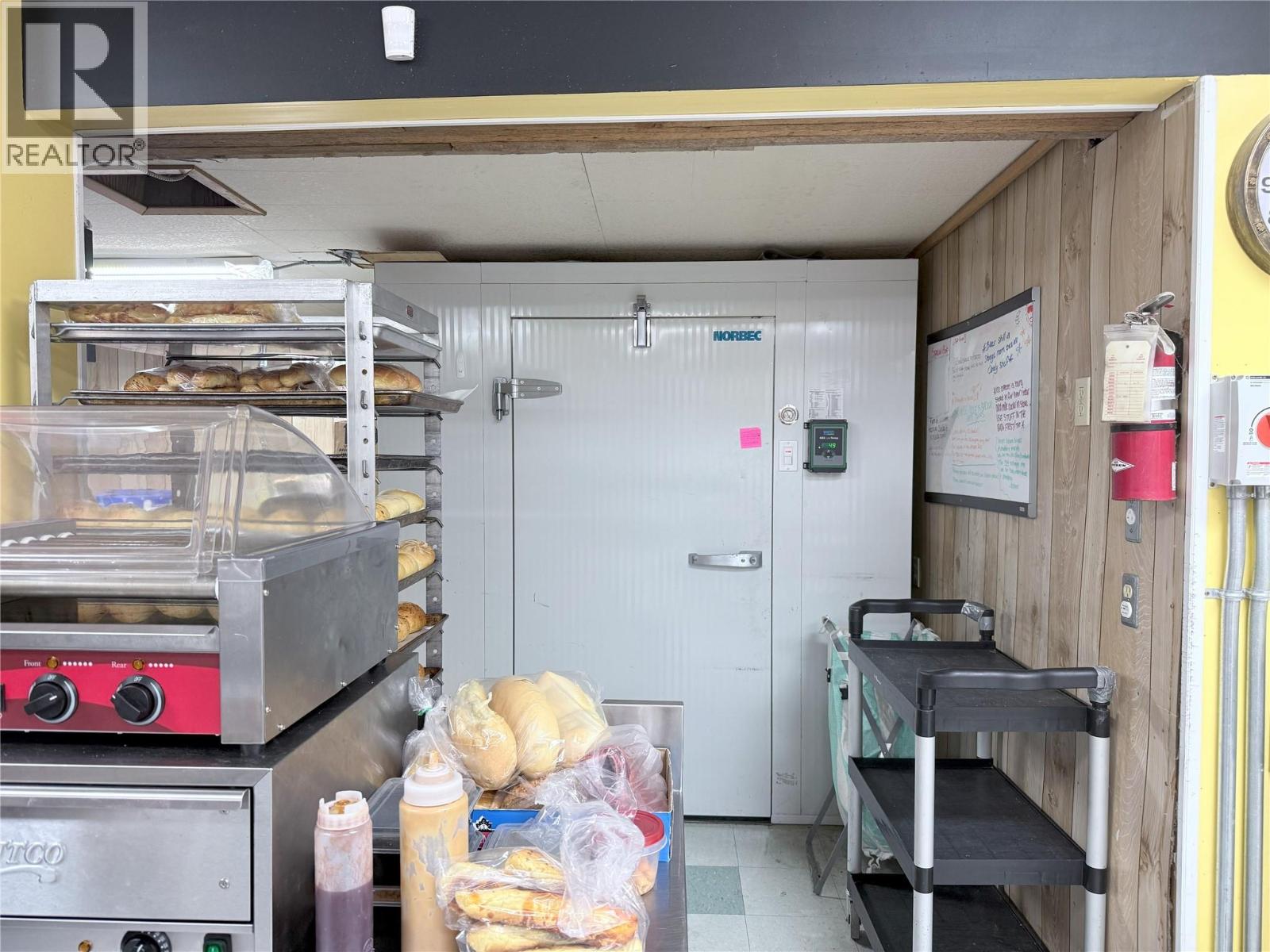 4493 Canyon-Lister Road, Canyon, British Columbia  V0B 1C0 - Photo 15 - 10374199