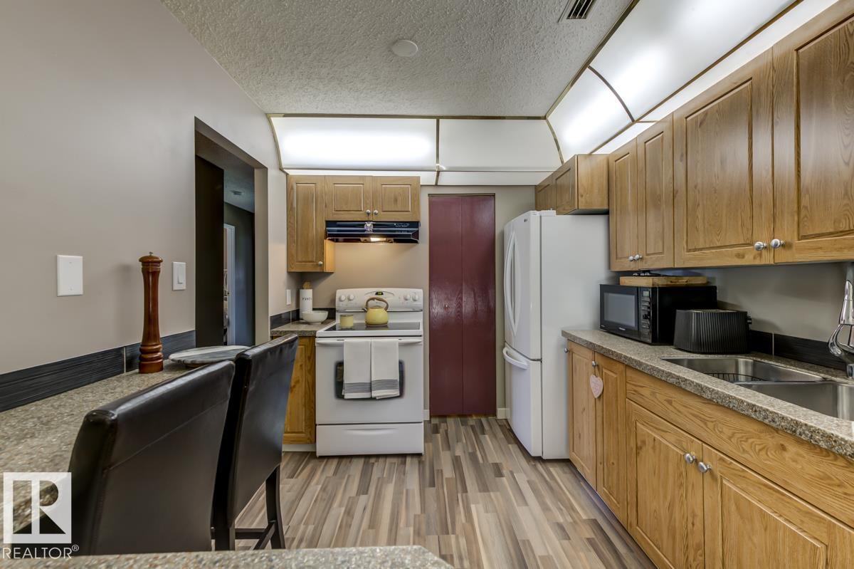 2346 151 Av Nw, Edmonton, Alberta  T5Y 2L1 - Photo 14 - E4471328