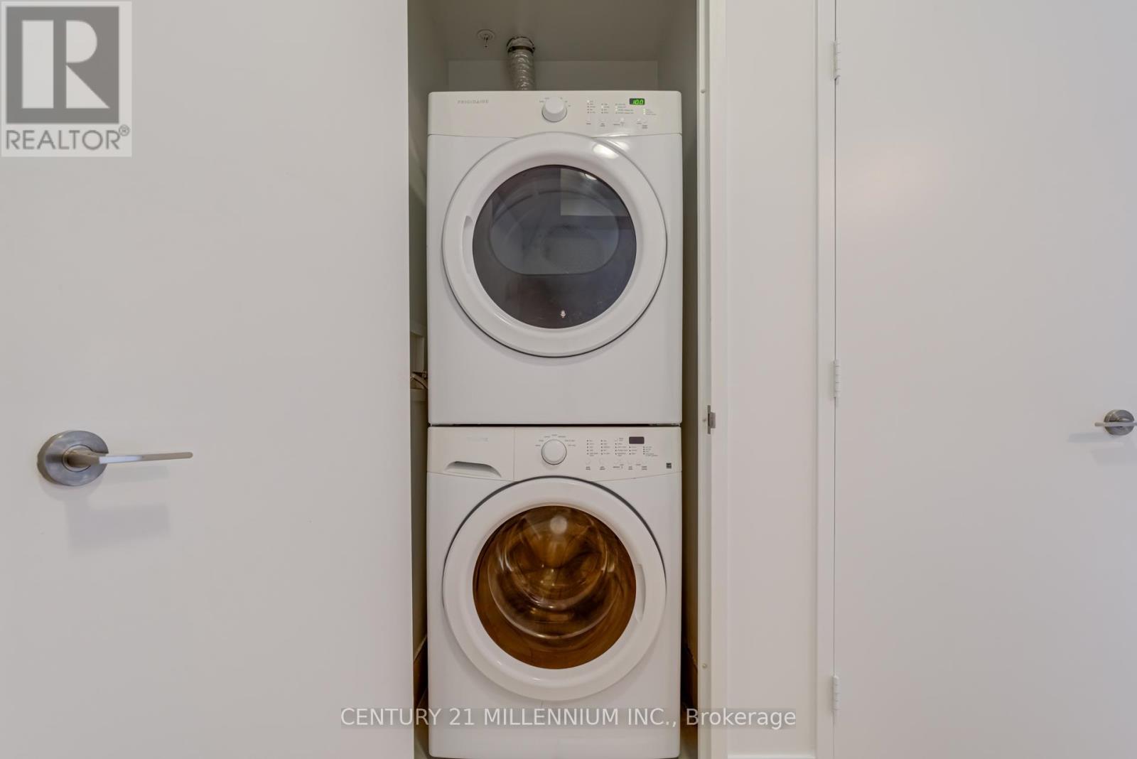 N417 - 120 Bayview Avenue, Toronto, Ontario  M5A 0G4 - Photo 20 - C12737182