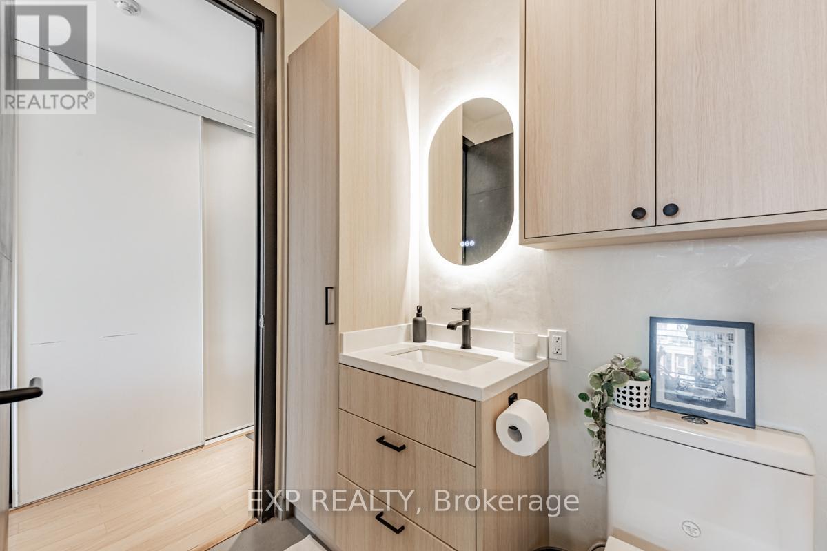 609 - 66 Portland Street, Toronto, Ontario  M5V 2M6 - Photo 22 - C12737198