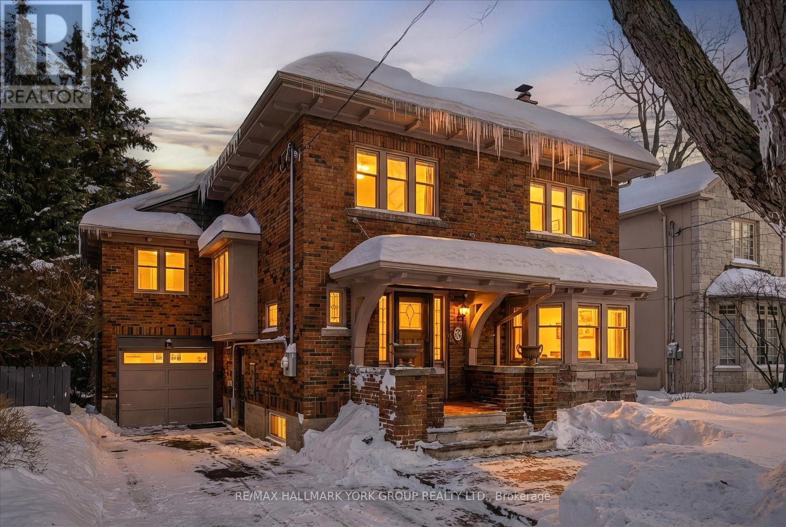 77 JOICEY BOULEVARD, Toronto, Ontario