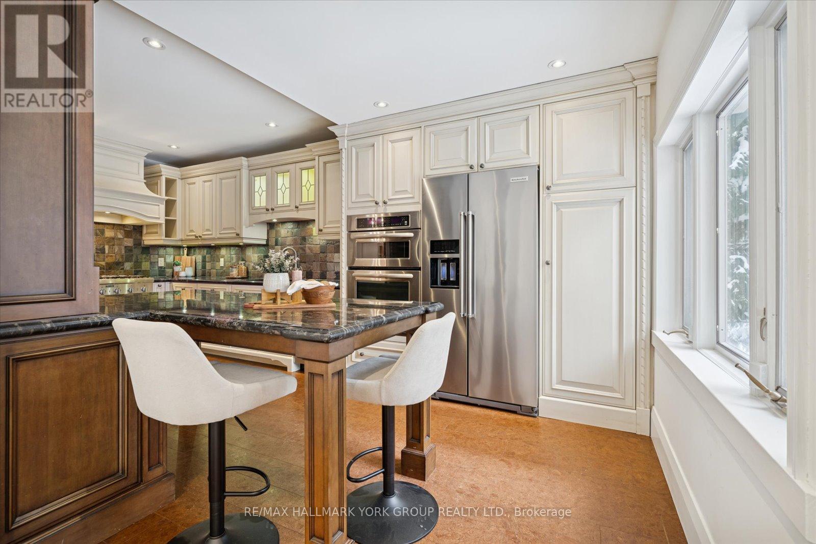 77 Joicey Boulevard, Toronto, Ontario  M5M 2T4 - Photo 15 - C12737226