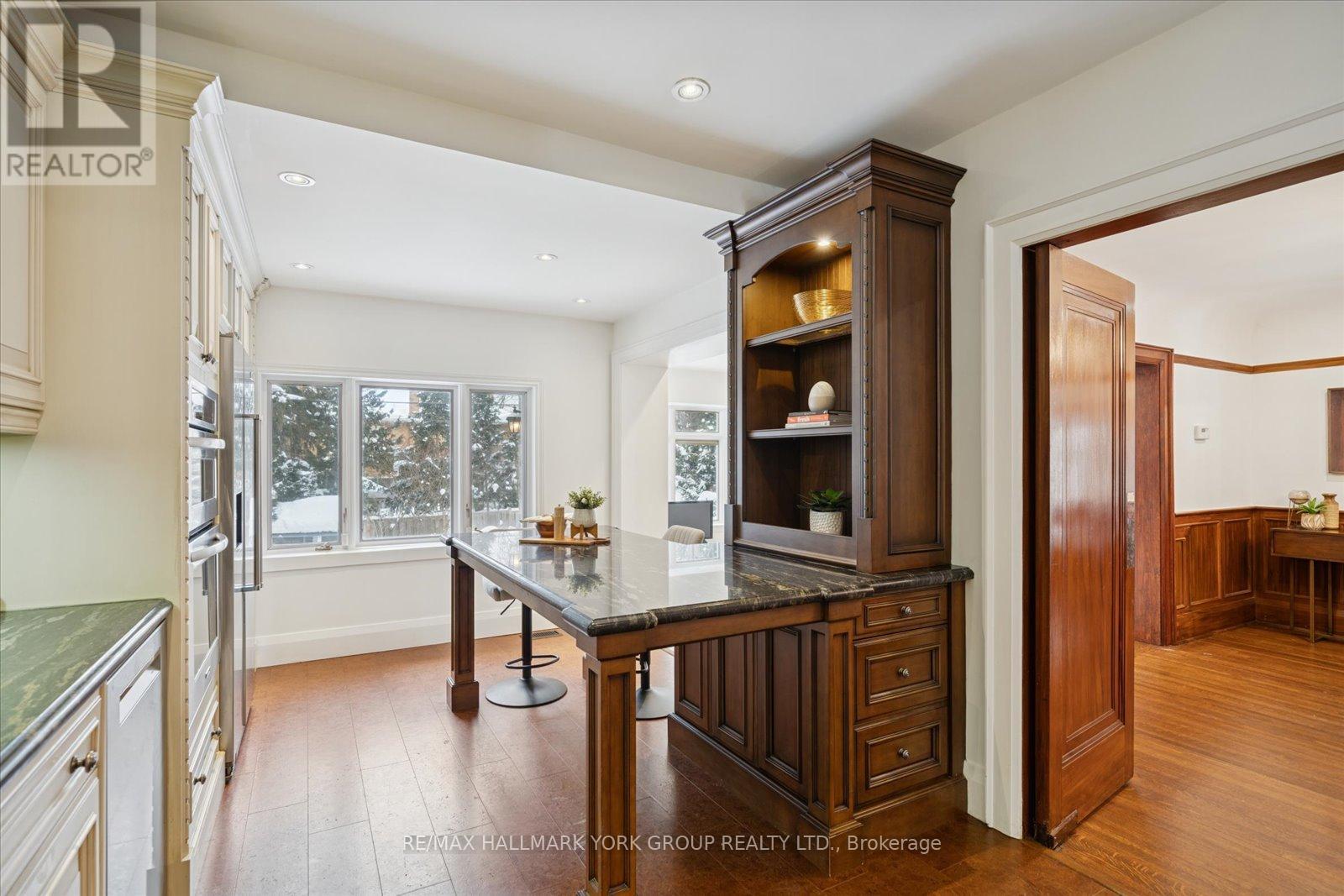 77 Joicey Boulevard, Toronto, Ontario  M5M 2T4 - Photo 16 - C12737226