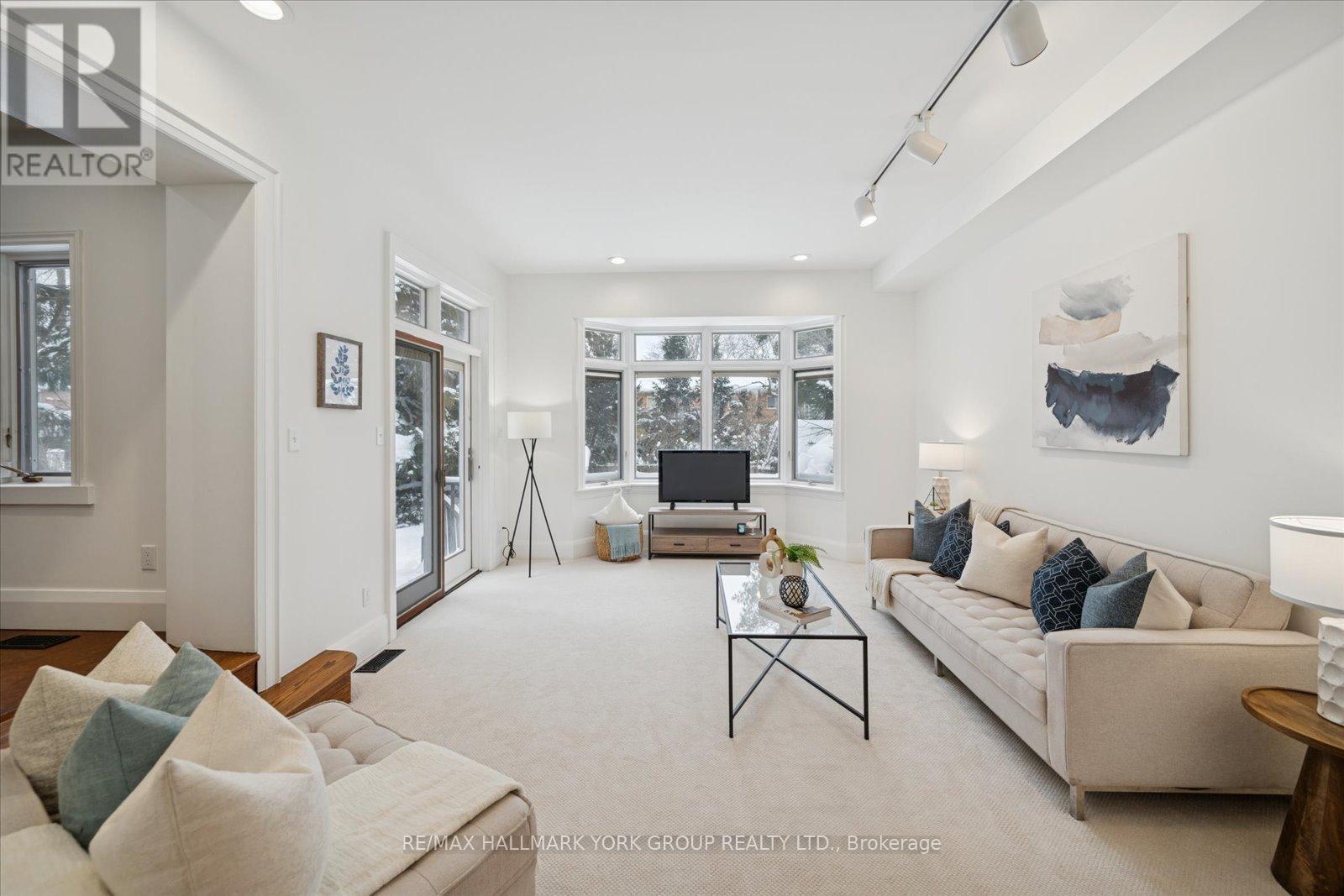 77 Joicey Boulevard, Toronto, Ontario  M5M 2T4 - Photo 17 - C12737226