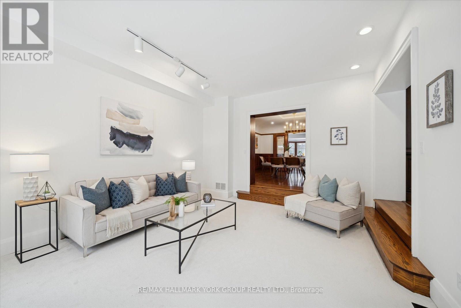 77 Joicey Boulevard, Toronto, Ontario  M5M 2T4 - Photo 19 - C12737226