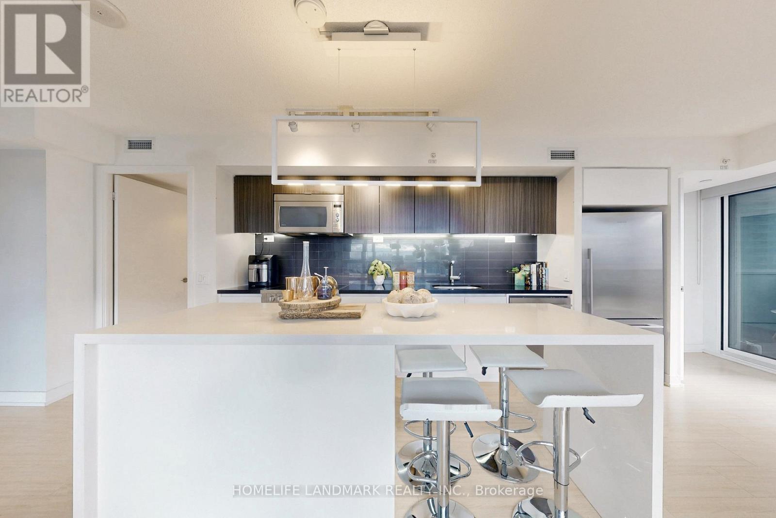 3206 - 85 Queens Wharf Road, Toronto, Ontario  M5V 0J9 - Photo 2 - C12737312