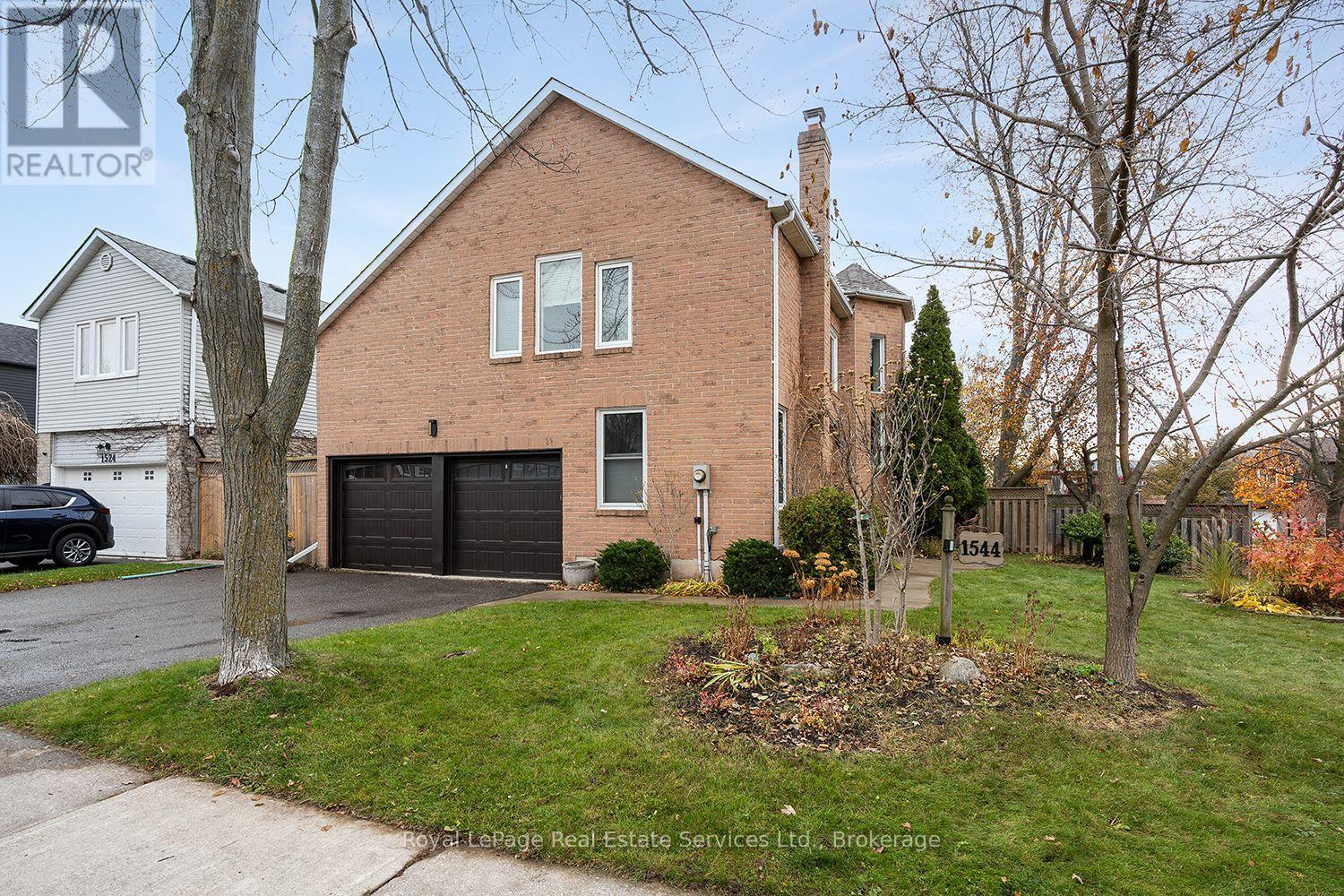 1544 GREENBRIAR DRIVE, Oakville, Ontario