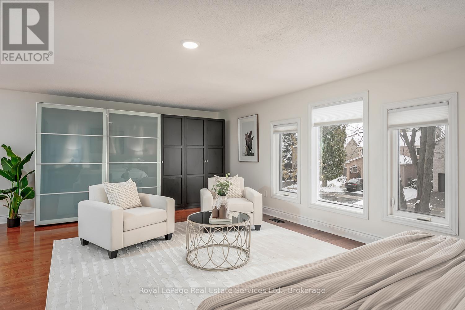 1544 Greenbriar Drive, Oakville, Ontario  L6M 1Y5 - Photo 22 - W12533520