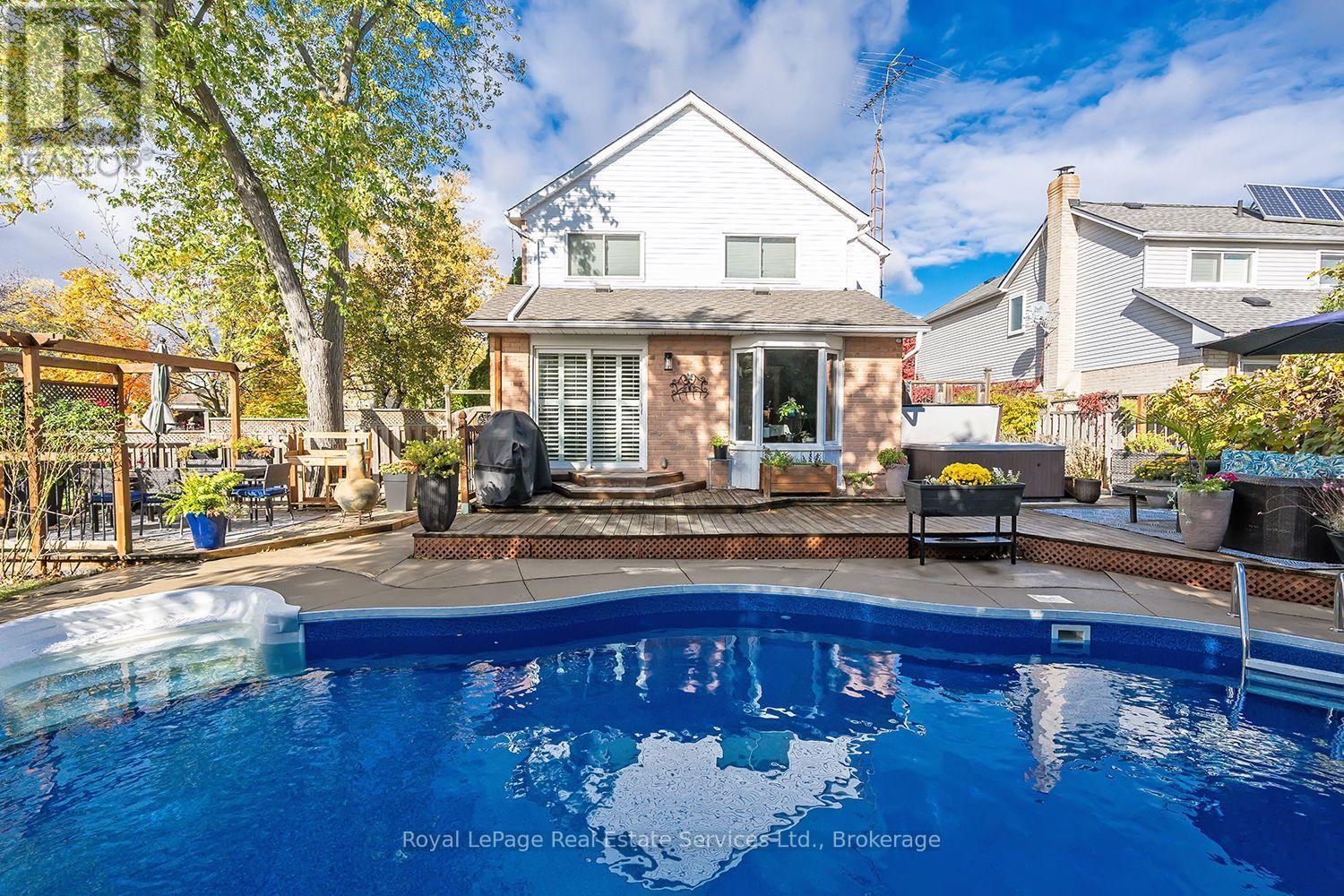 1544 Greenbriar Drive, Oakville, Ontario  L6M 1Y5 - Photo 38 - W12533520