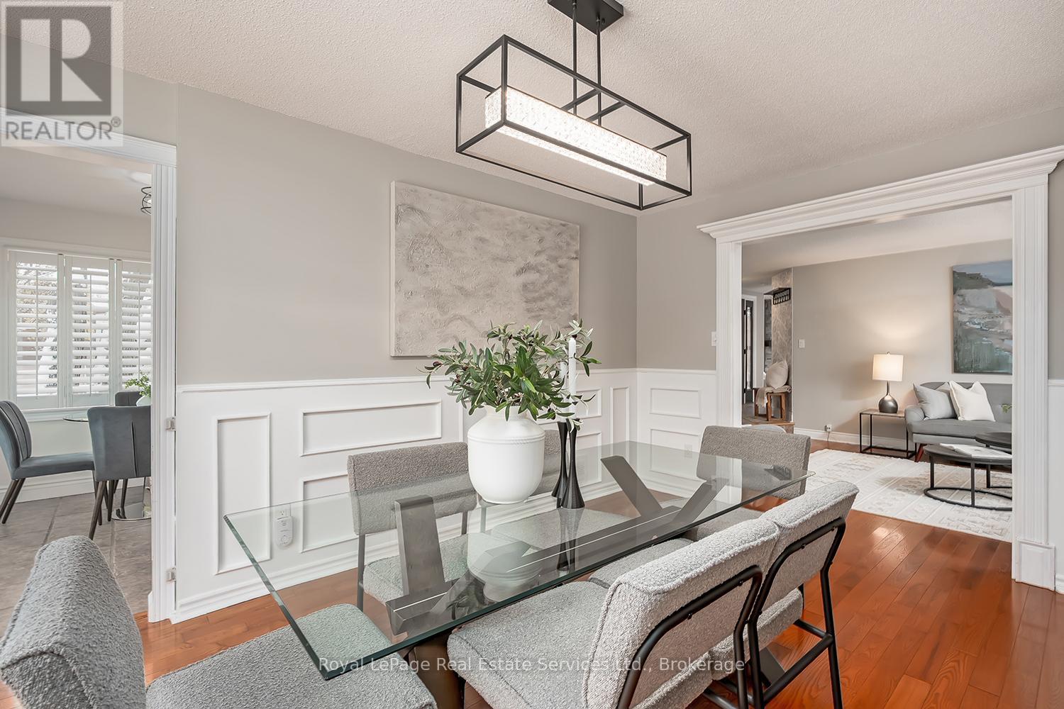 1544 Greenbriar Drive, Oakville, Ontario  L6M 1Y5 - Photo 9 - W12533520