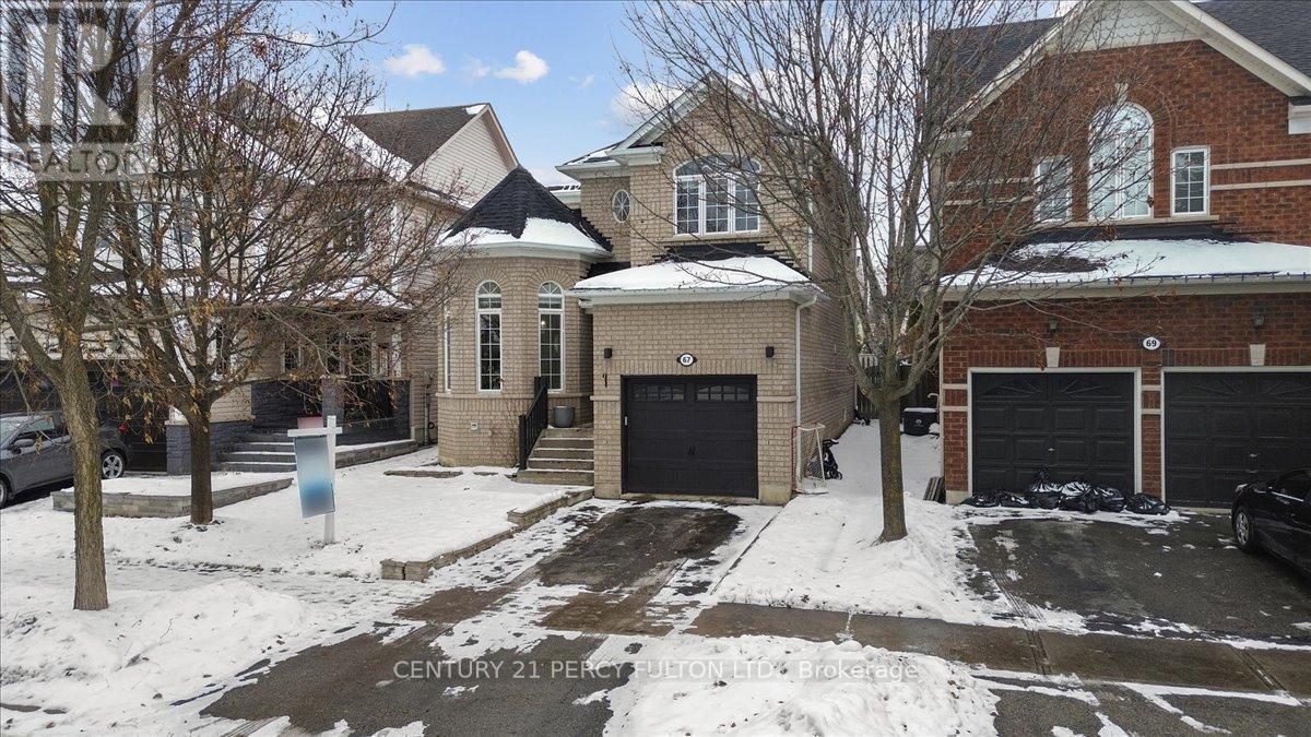 67 Kenilworth Crescent, Whitby, Ontario  L1M 2M7 - Photo 4 - E12737204