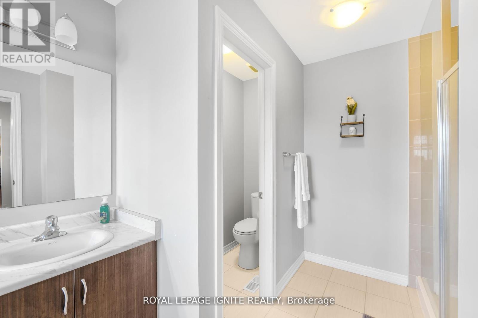 210 Blackwell Crescent, Oshawa, Ontario  L1L 0C9 - Photo 28 - E12737224