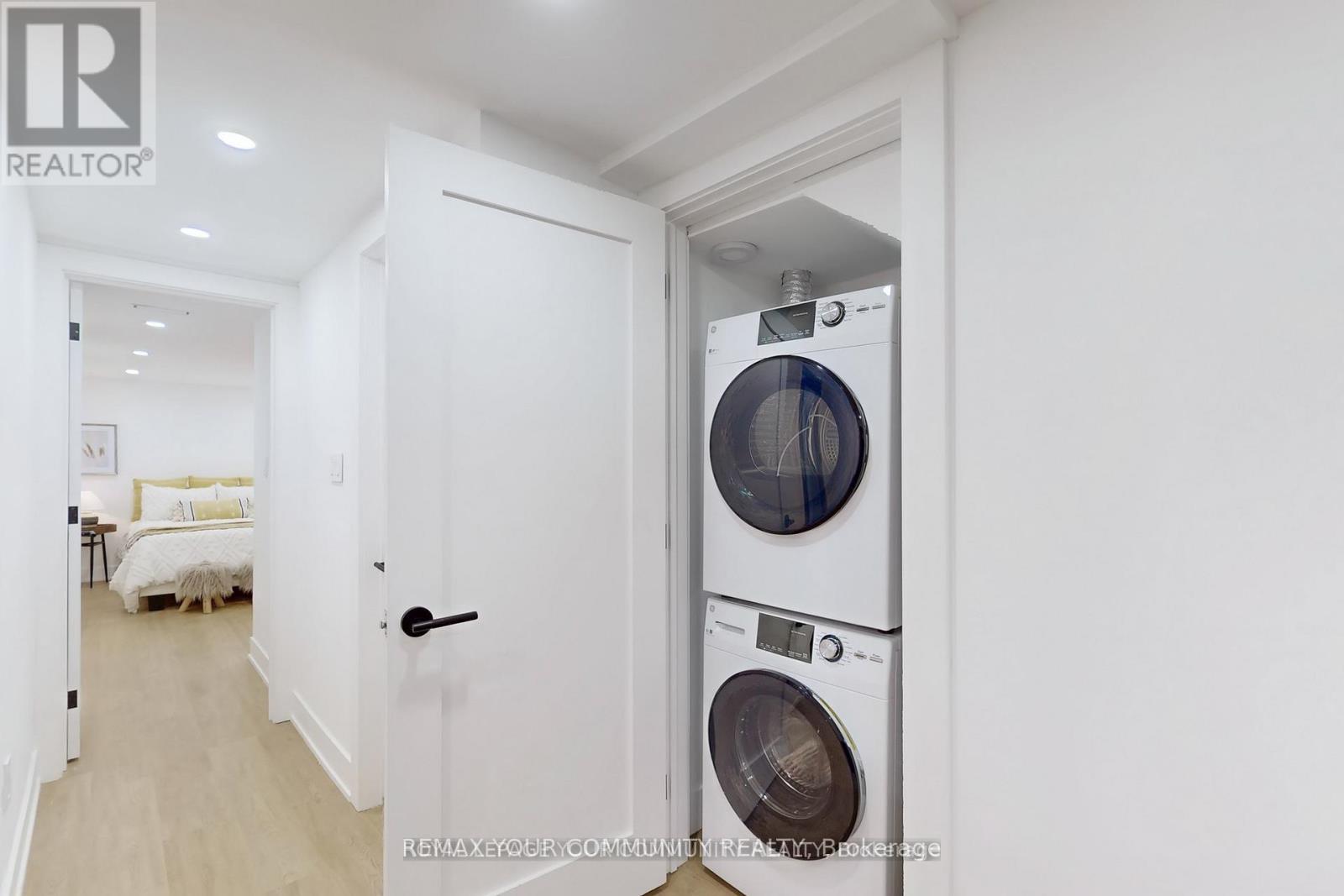 32 Endean Avenue, Toronto, Ontario  M4M 1W6 - Photo 37 - E12737260