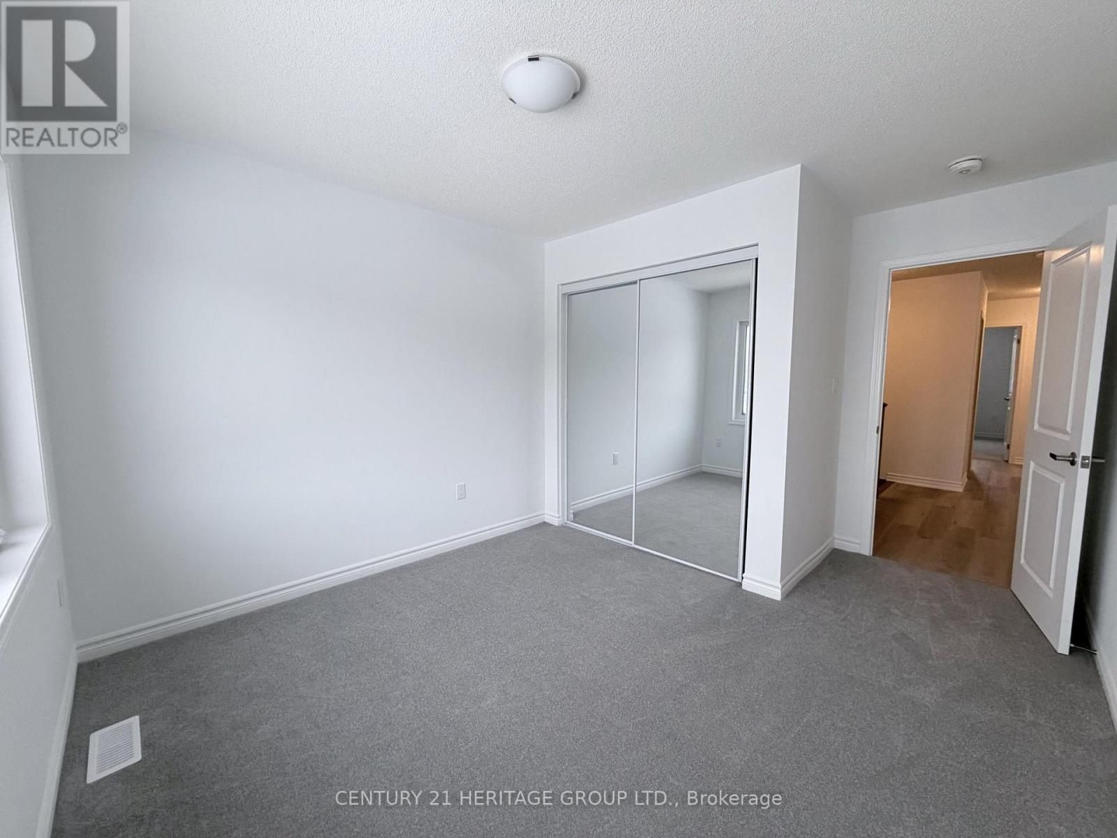 94 Vinewood Crescent, Barrie, Ontario  L9J 0B7 - Photo 10 - S12737244