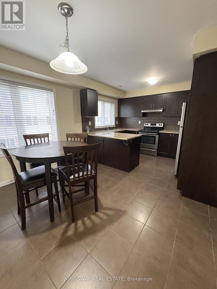 47 Ariel Road, Brampton, Ontario  L7A 3Z2 - Photo 3 - W12737186