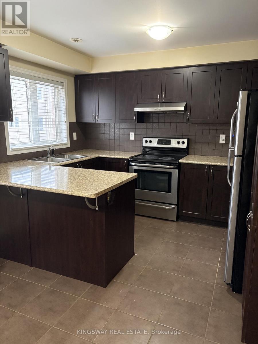 47 Ariel Road, Brampton, Ontario  L7A 3Z2 - Photo 4 - W12737186