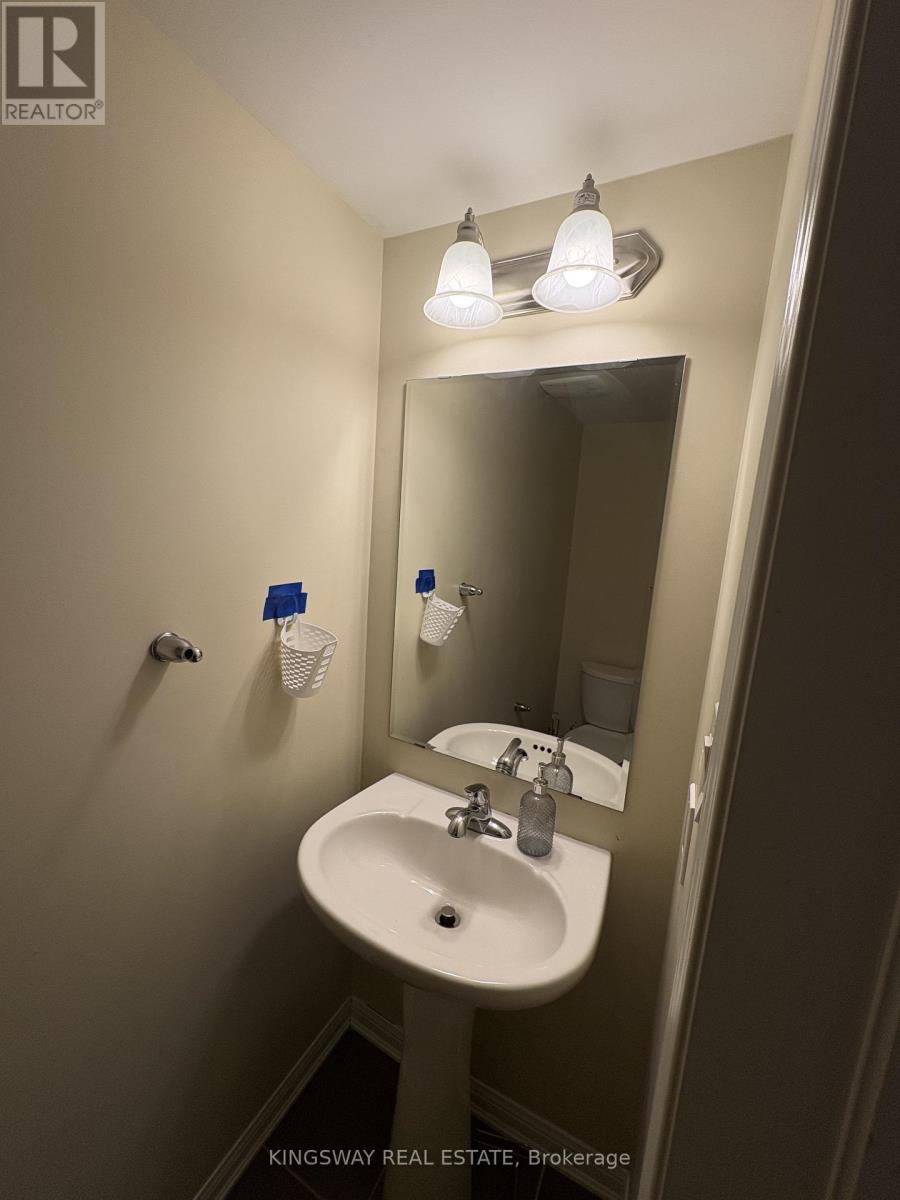 47 Ariel Road, Brampton, Ontario  L7A 3Z2 - Photo 8 - W12737186