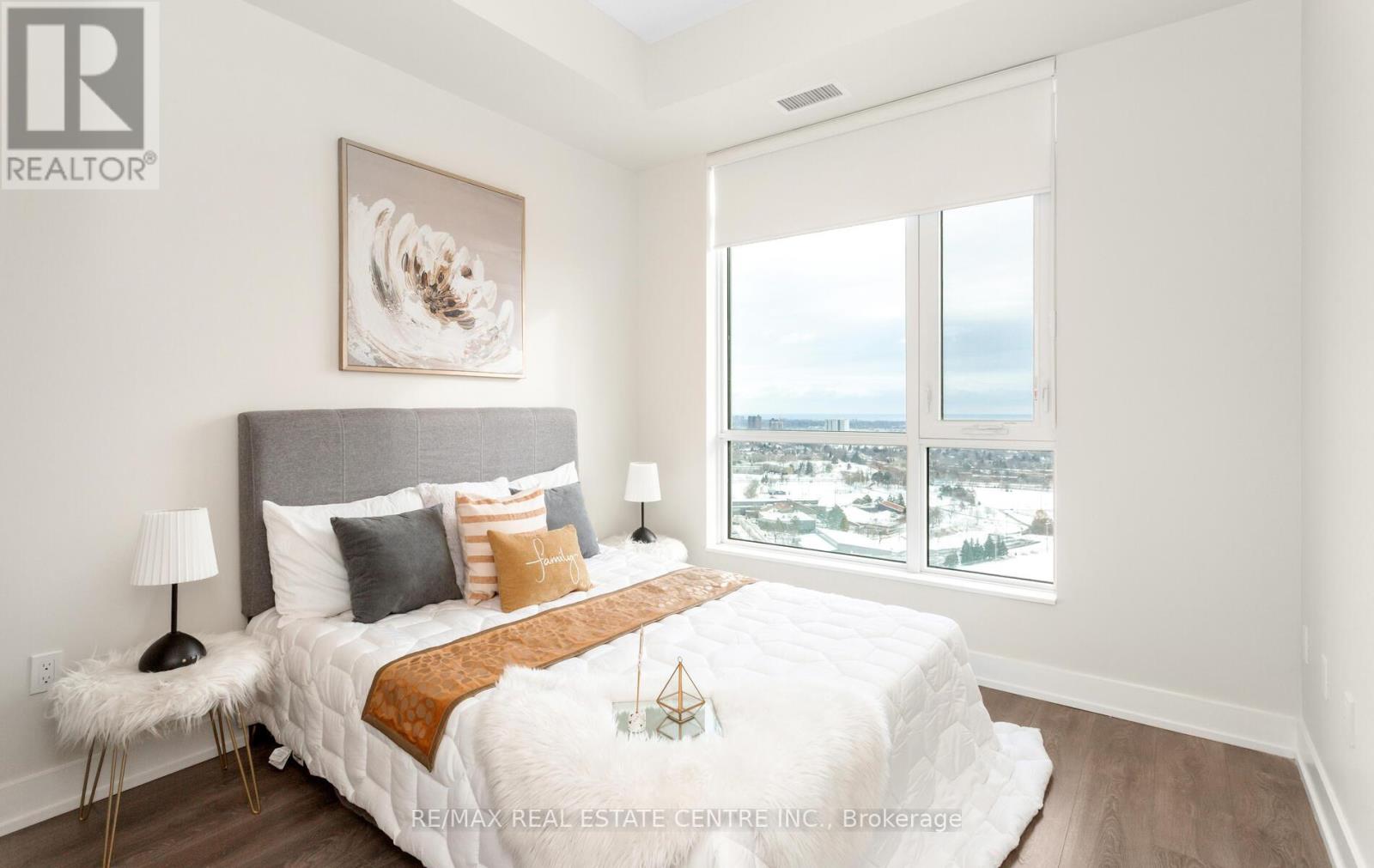 2208 - 202 Burnhamthorpe Road E, Mississauga, Ontario  L5A 0B2 - Photo 24 - W12737210