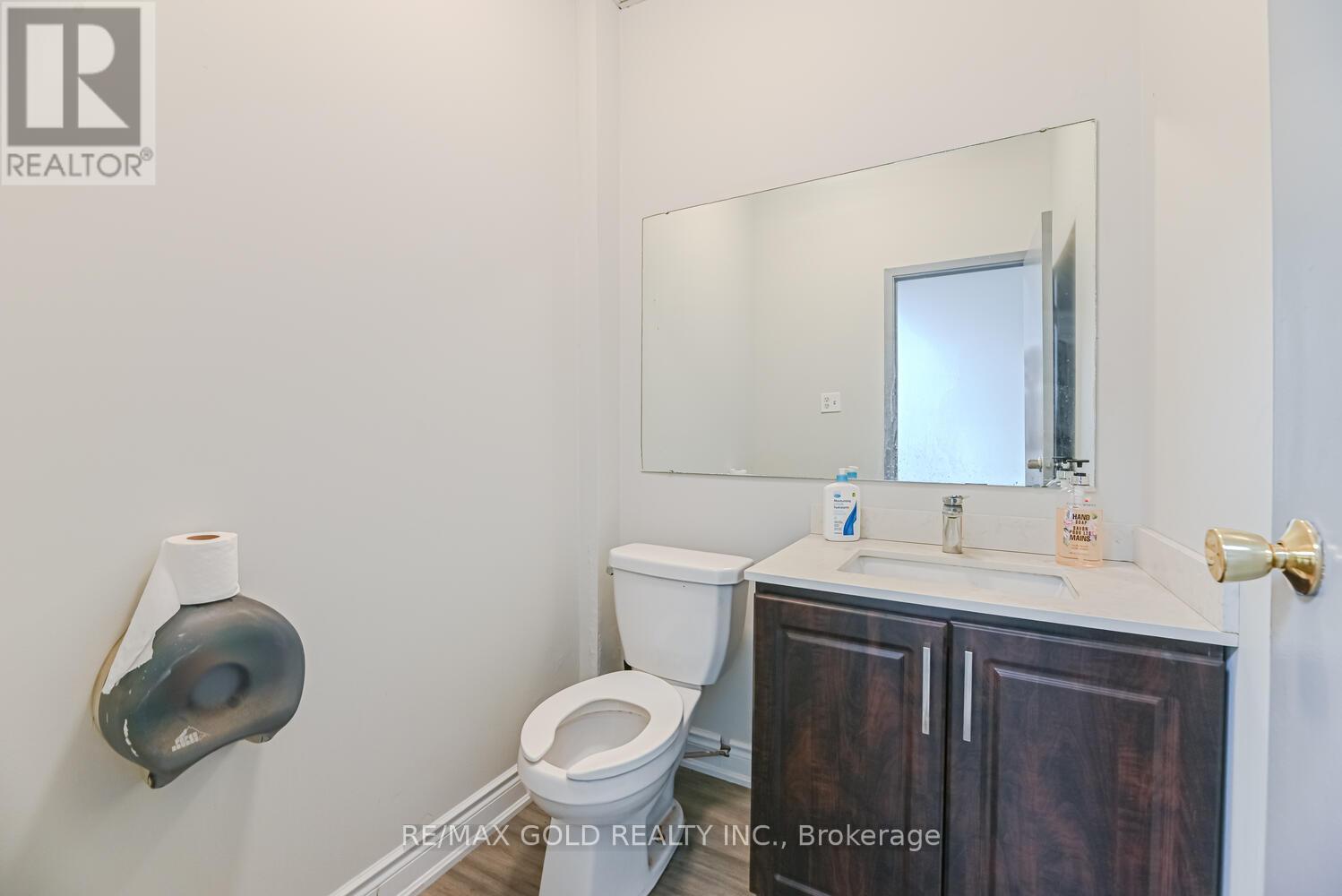 2579 Rena Road, Mississauga, Ontario  L4T 1G6 - Photo 11 - W12737296