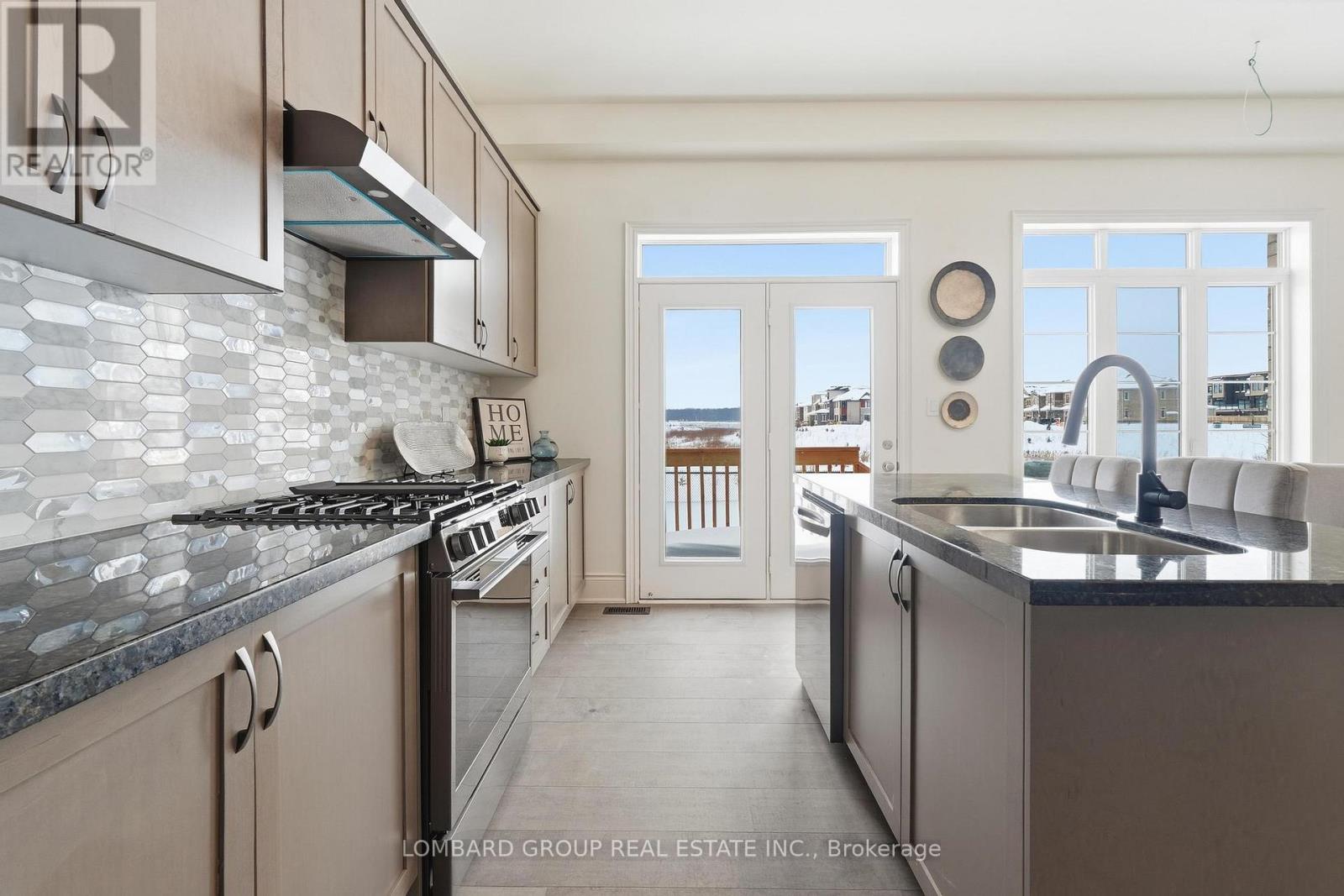 37 North Park Boulevard, Oakville, Ontario  L6M 0W8 - Photo 13 - W12737300