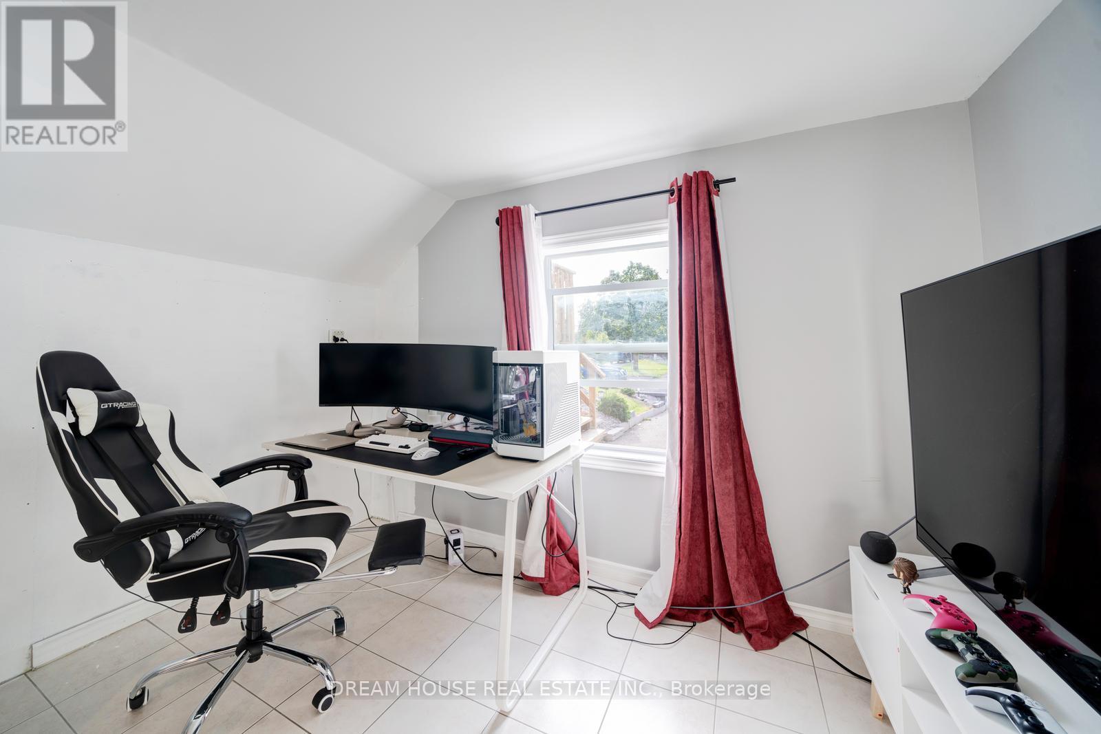 2048 Walker Avenue, Peterborough, Ontario  K9L 1S1 - Photo 19 - X12737248