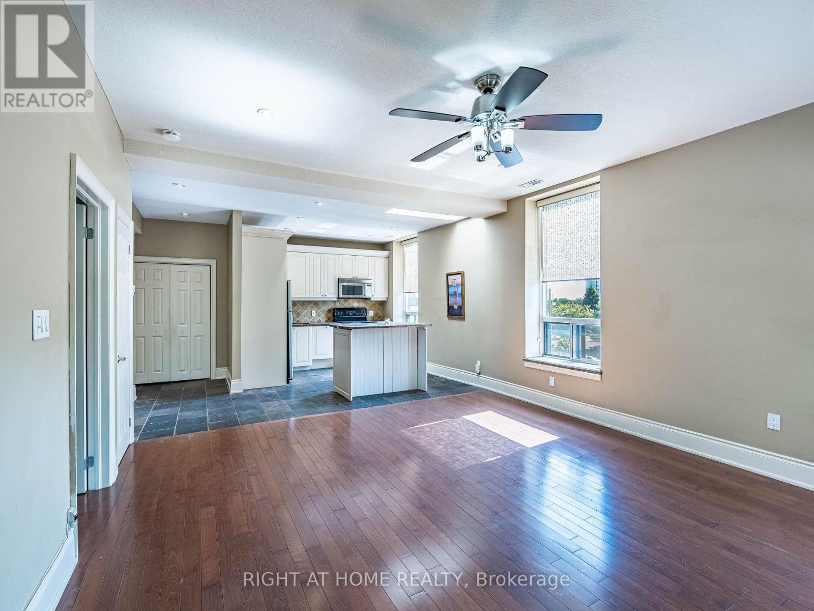 302 - 283 King Street E, Hamilton, Ontario  L8N 1B9 - Photo 23 - X12737280