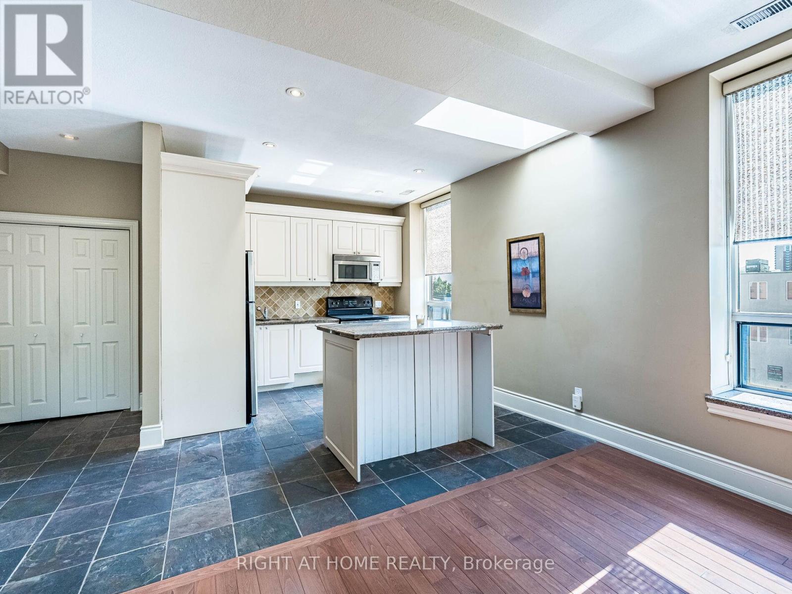 302 - 283 King Street E, Hamilton, Ontario  L8N 1B9 - Photo 26 - X12737280