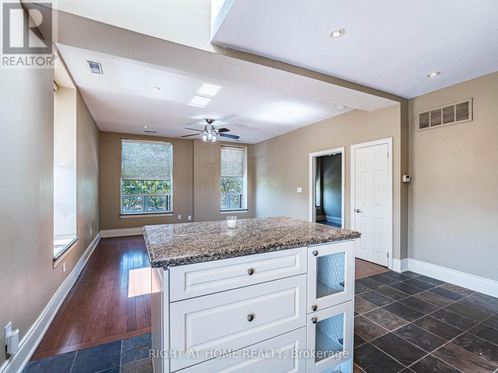 302 - 283 King Street E, Hamilton, Ontario  L8N 1B9 - Photo 33 - X12737280