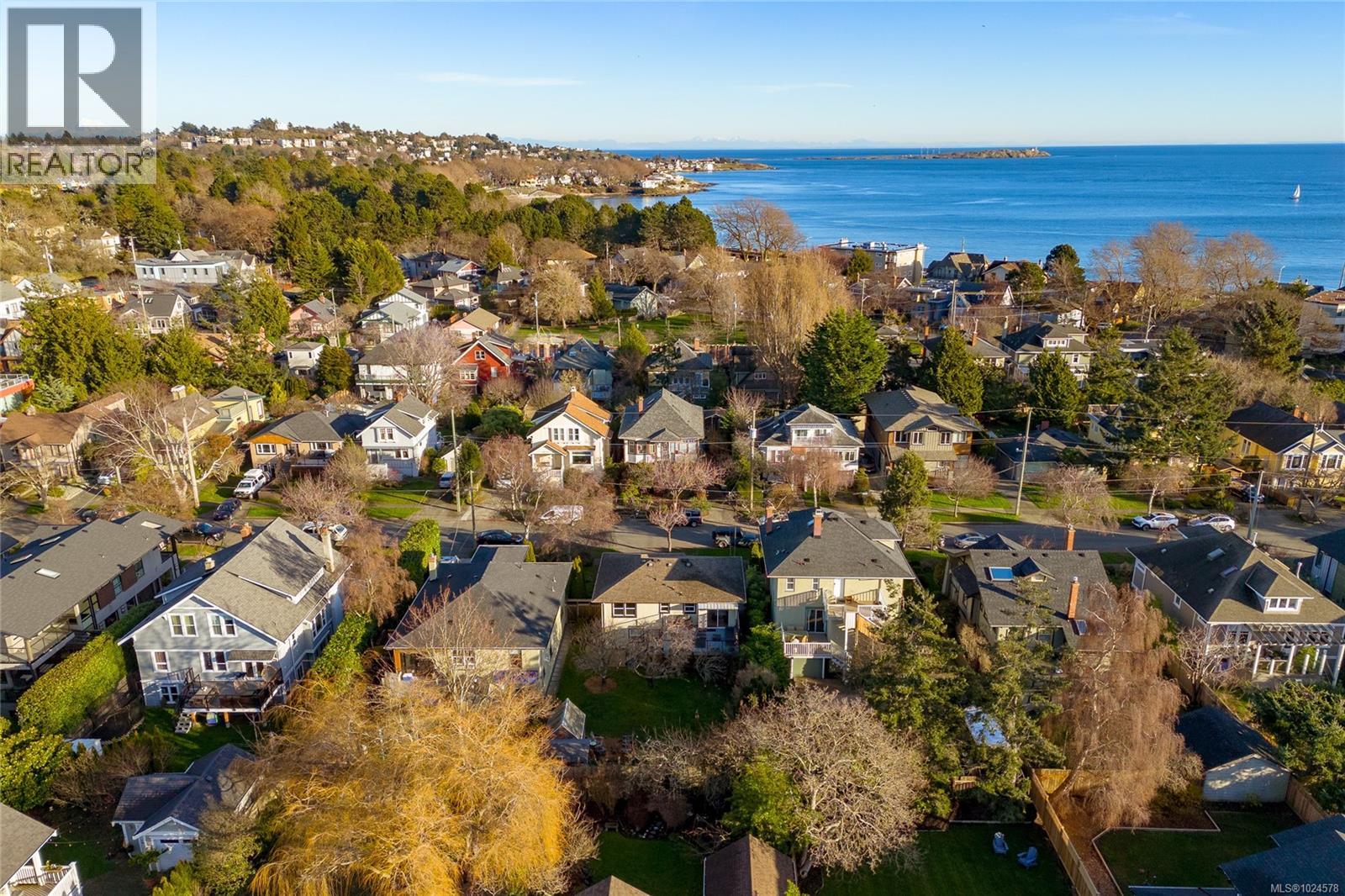 160 Joseph St, Victoria, British Columbia V8S 3H5 - Photo 49 - 1024578