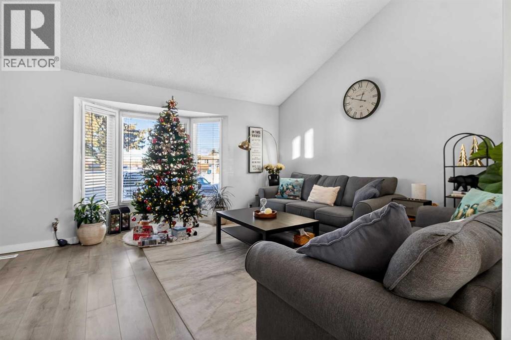 77 Summerfield Road Se, Airdrie, Alberta  T4B 1X8 - Photo 4 - A2280994