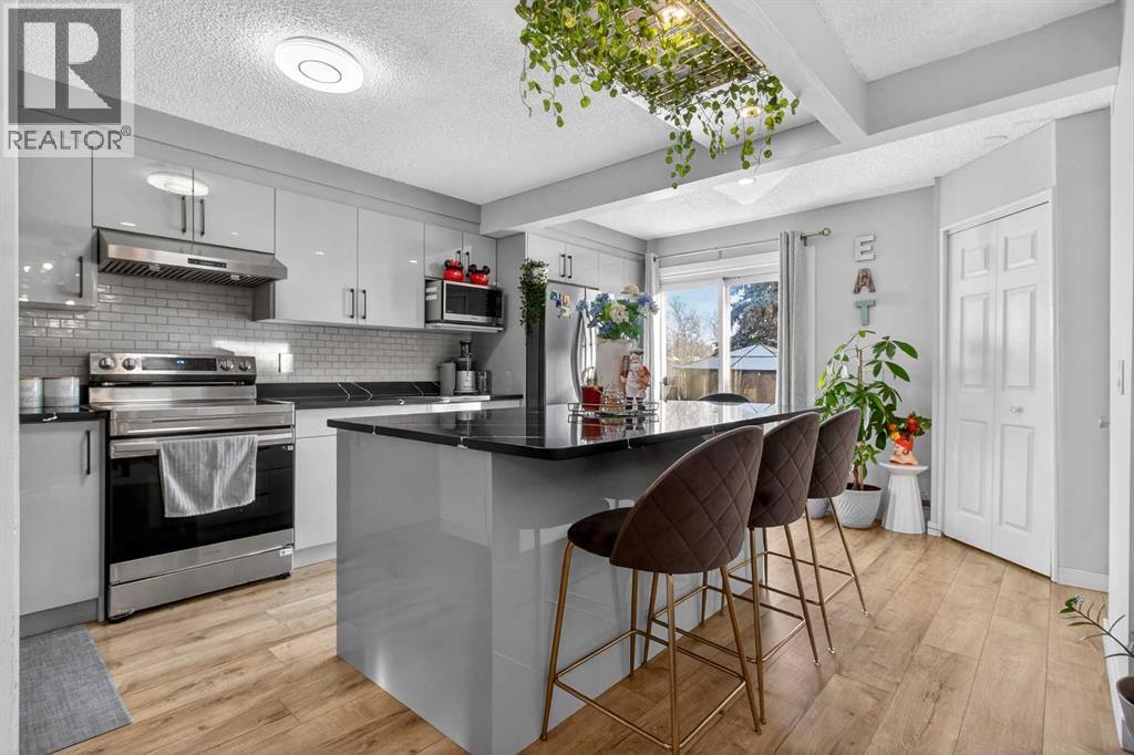 77 Summerfield Road Se, Airdrie, Alberta  T4B 1X8 - Photo 9 - A2280994