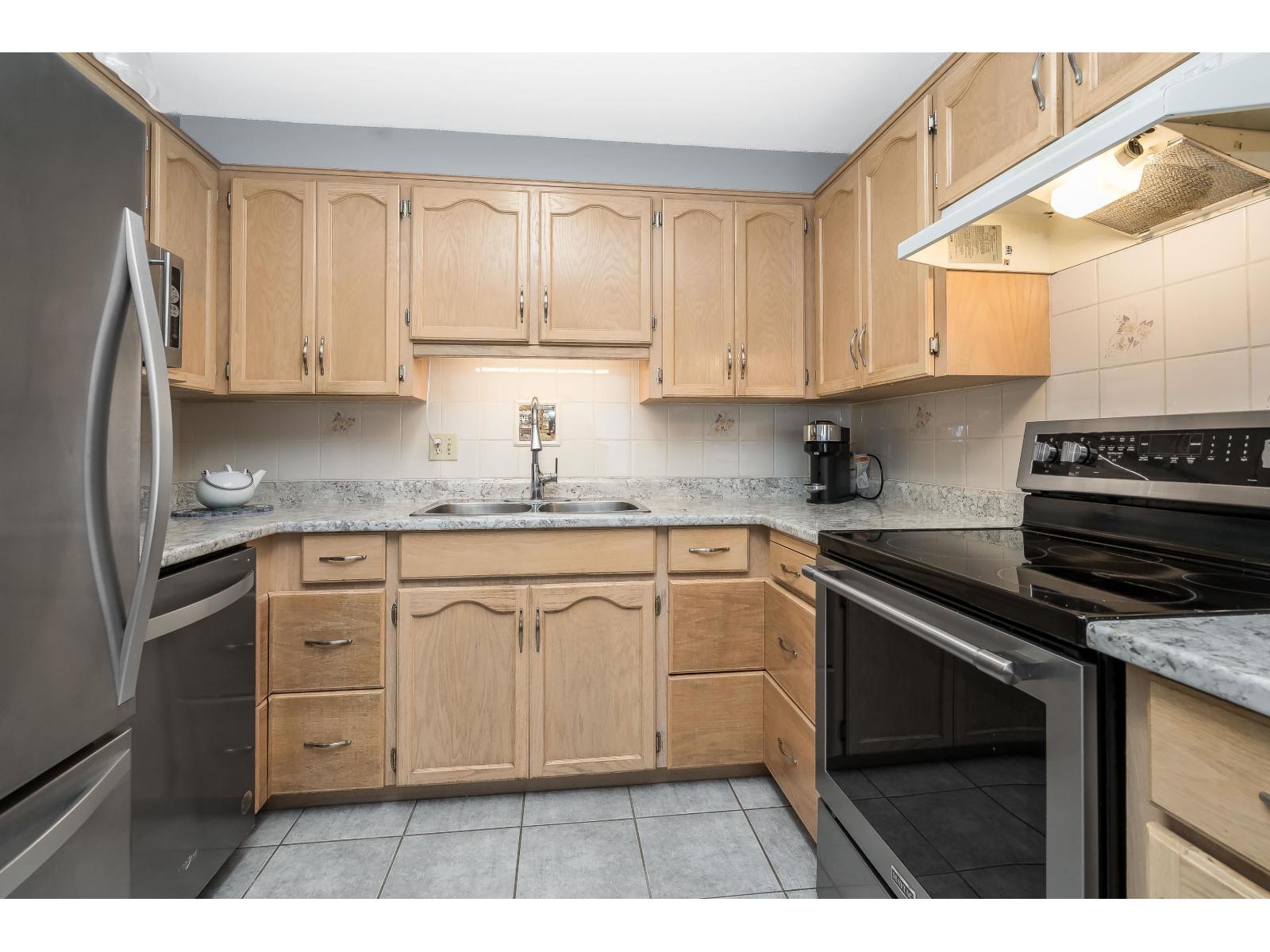 24 8737 212 Street, Langley, British Columbia  V1M 2C8 - Photo 9 - R3083210