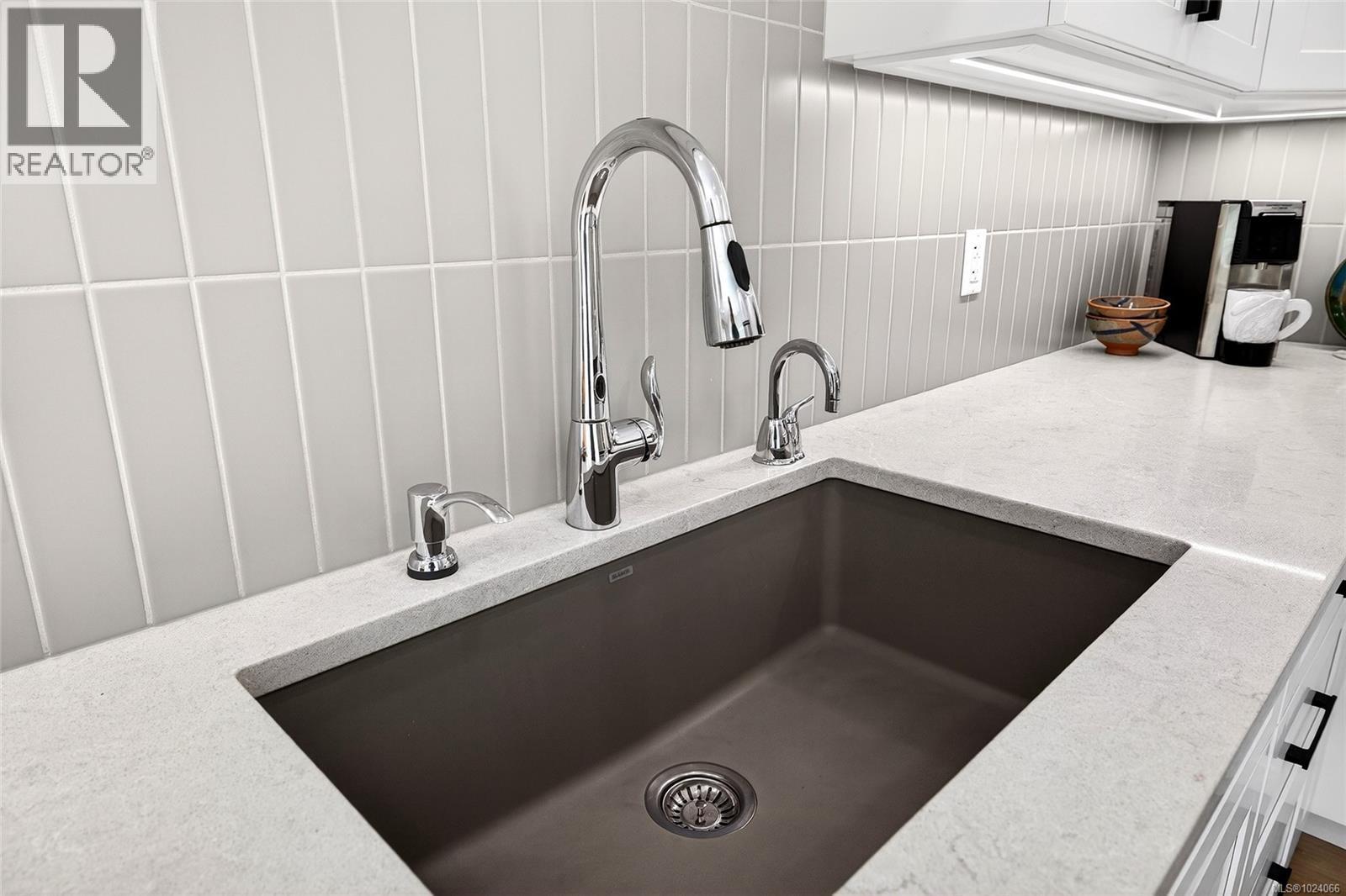 13 295 Lower Ganges Rd, Salt Spring, British Columbia V8K 1T3 - Photo 21 - 1024066