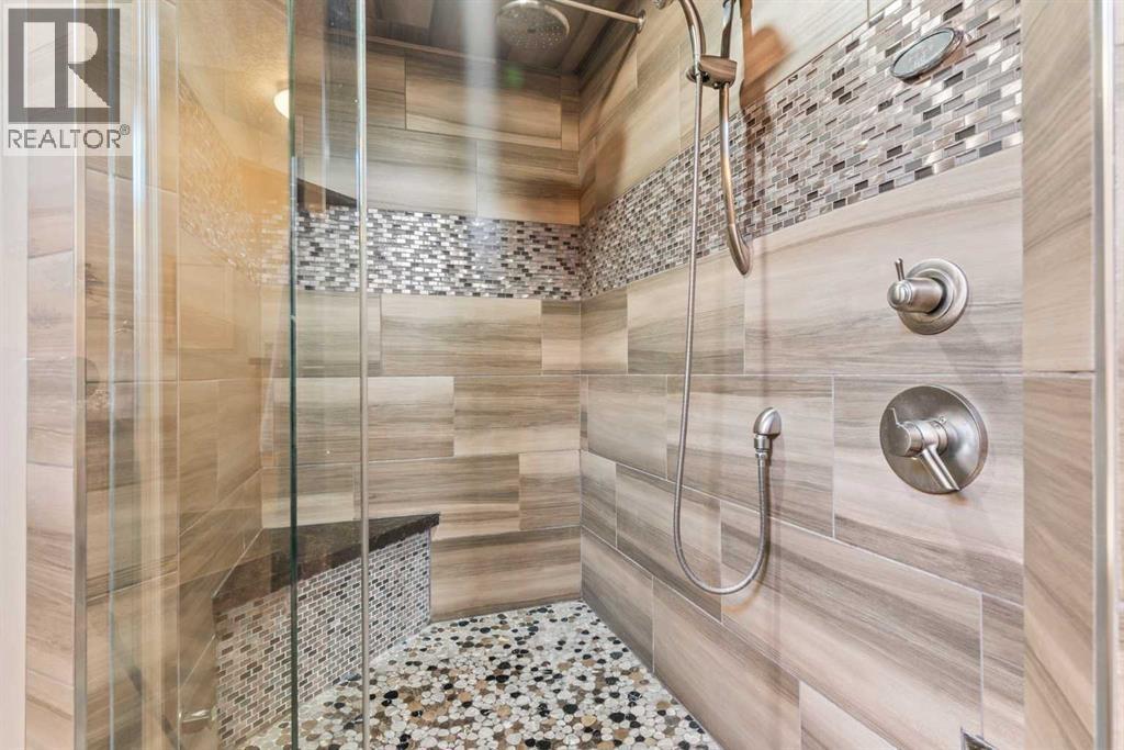 14 Mckenzie Lake Island Se, Calgary, Alberta  T2Z 3P4 - Photo 23 - A2281044