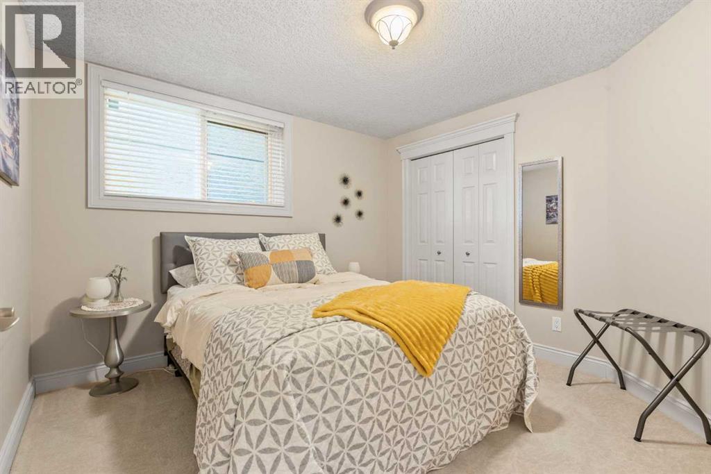 14 Mckenzie Lake Island Se, Calgary, Alberta  T2Z 3P4 - Photo 34 - A2281044