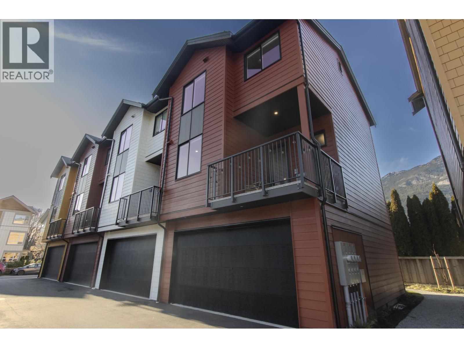 7 1165 WILSON CRESCENT, Squamish, British Columbia