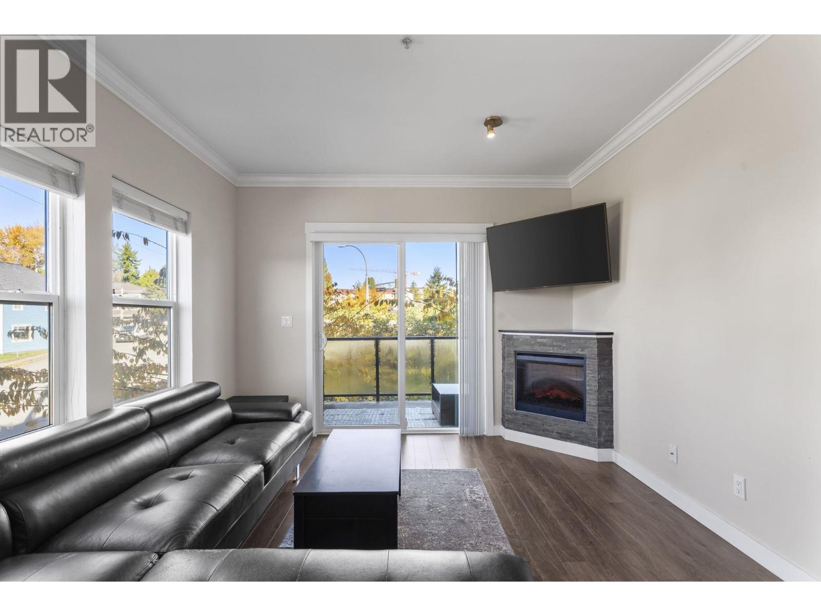 301 11580 223 Street, Maple Ridge, British Columbia  V2X 9H1 - Photo 11 - R3084324