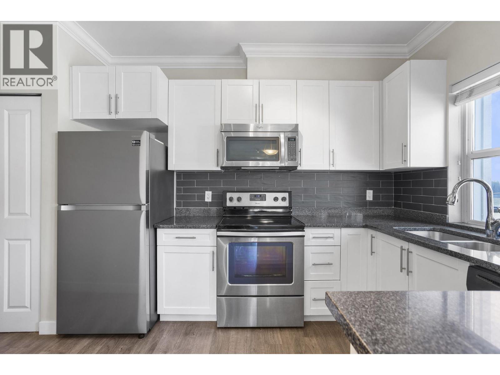 301 11580 223 Street, Maple Ridge, British Columbia  V2X 9H1 - Photo 4 - R3084324